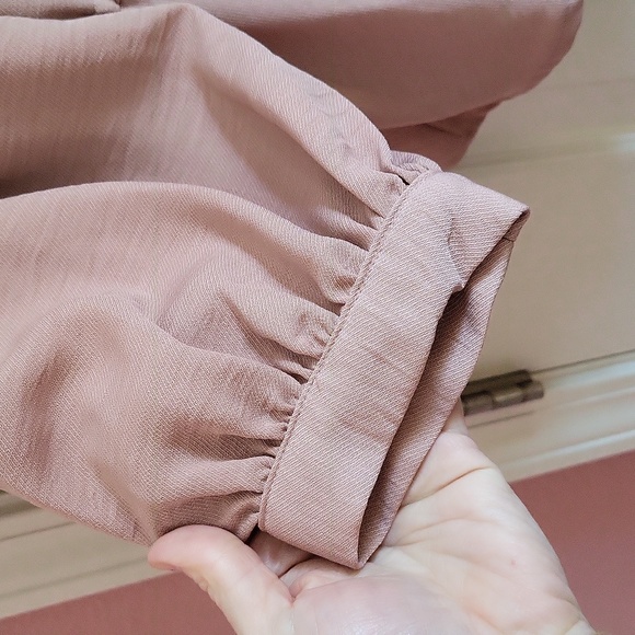 Tiered baloon sleeve top - Picture 2 of 5